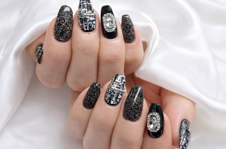 ビジューネイル